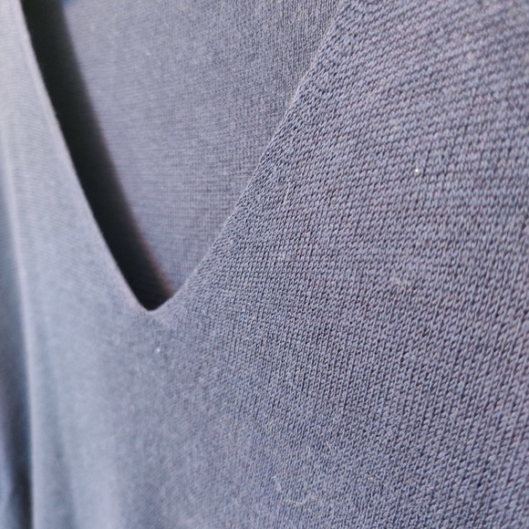 3 for $20 — H&M basic sweaters in excellent condition - Picture 9 of 9